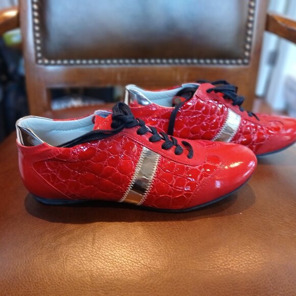 Sharp red leather ladies sneakers. - Picture 2 of 5